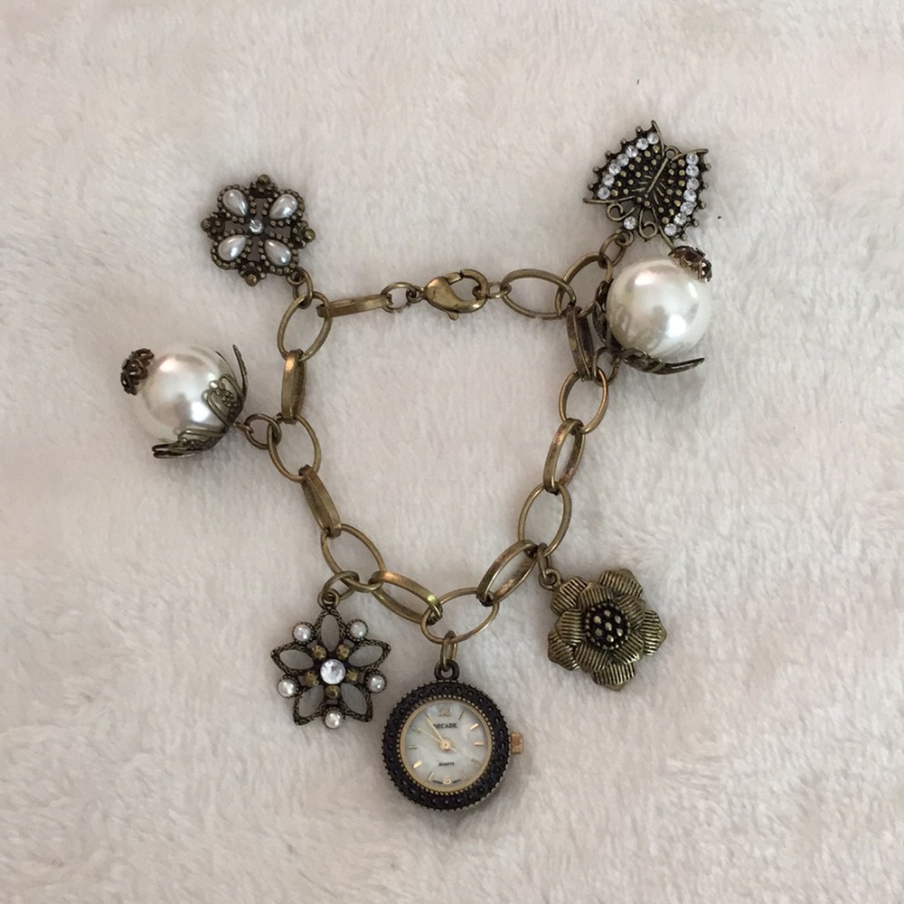 Clock bracelet